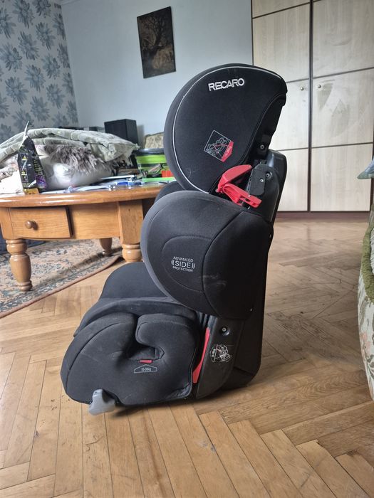 Автокрісло Recaro young