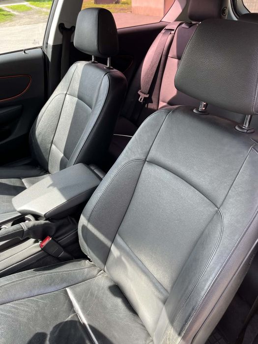BMW serii 1 ,118 D E 87