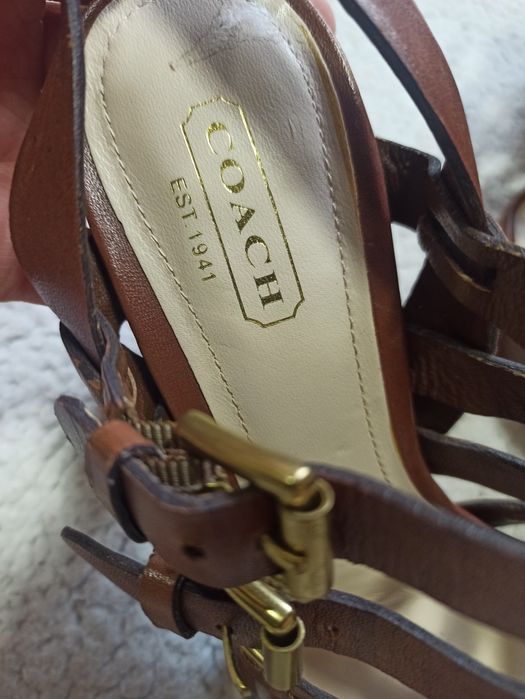 Sandały na klocku Coach