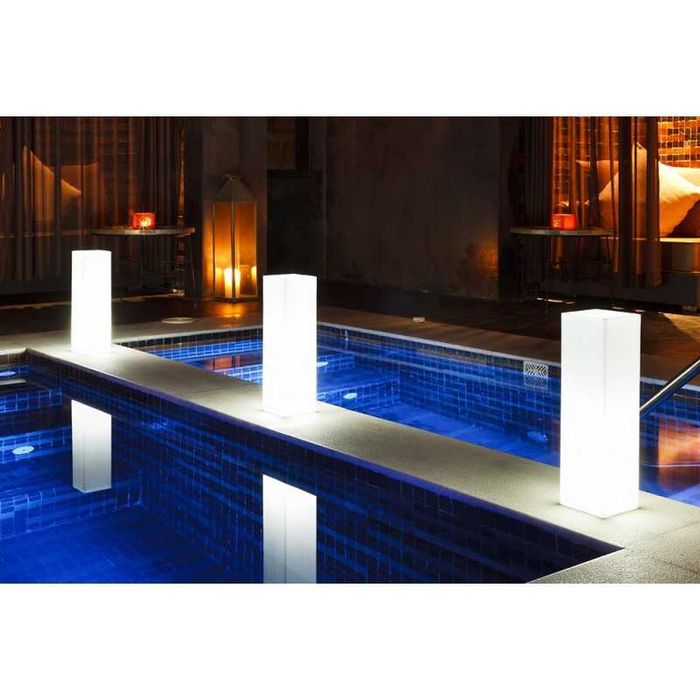 Mobiliario led bares vasos e mesas