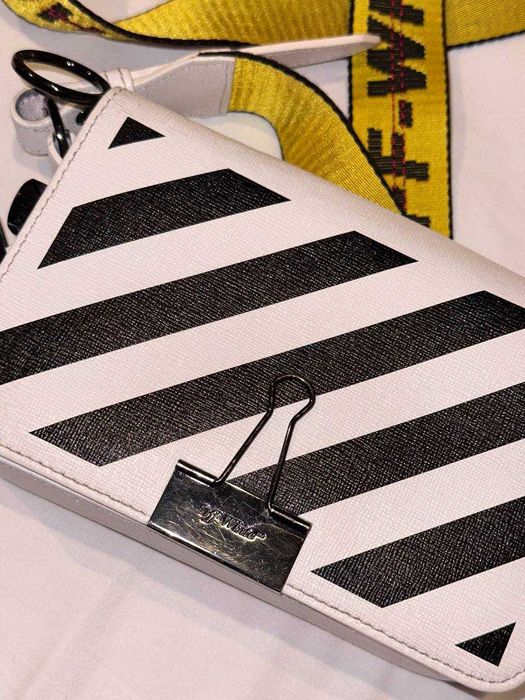 Off-White Mini Binder Clip Bag