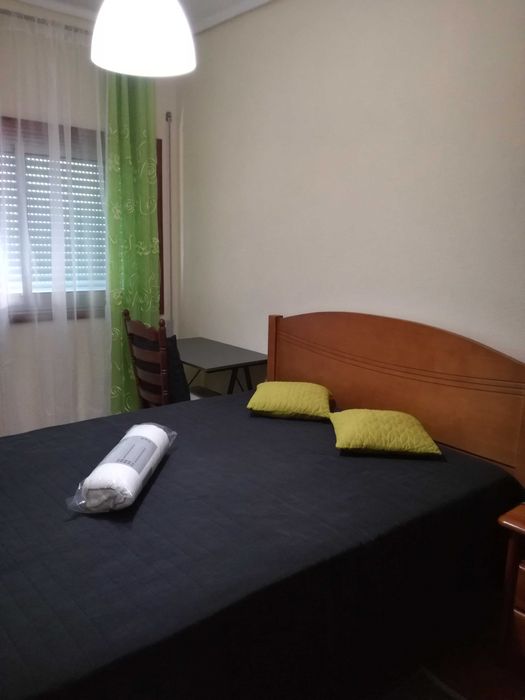 Quarto Amial  Transportes  em Frente