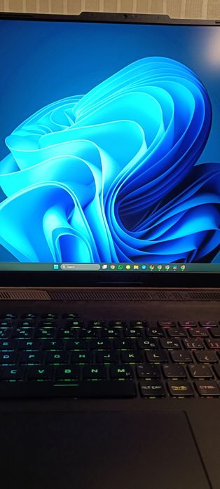 ASUS ROG Strix SCAR 18 i9-14900HX | RTX 4080 | 32GB | 2TB
Vendo ASU