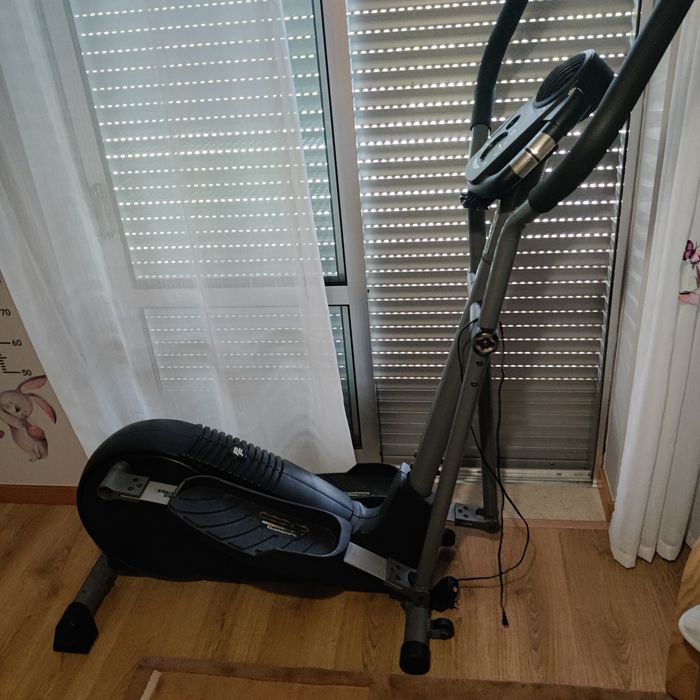 Eliptica proform 595