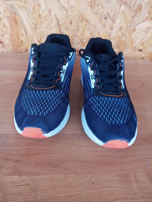 Buty sportowe r.39
