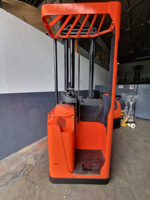 Empilhador/Stacker com elevação livre a 4.150mm