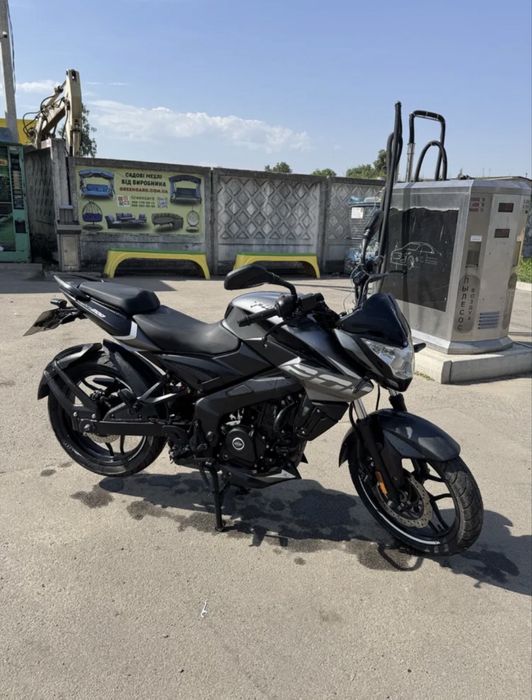 Bajaj pulsar ns200!!!
