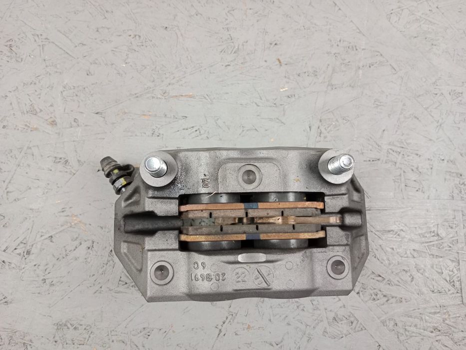 Ducati Streetfighter V2 Panigale Zaciski Brembo MonoBlock Zacisk Przód