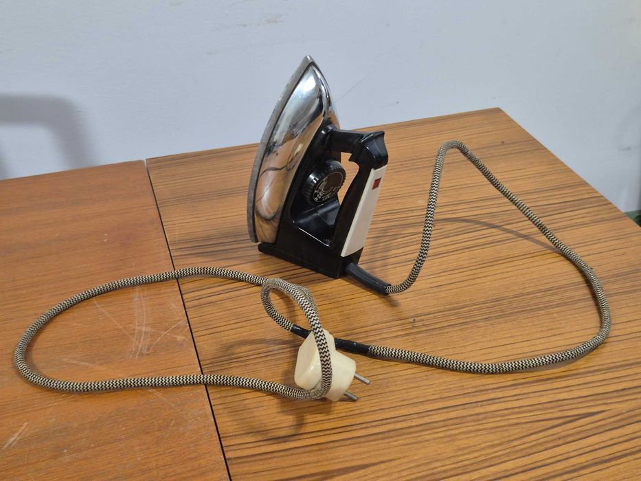 Żelazko Dezamet  PRL