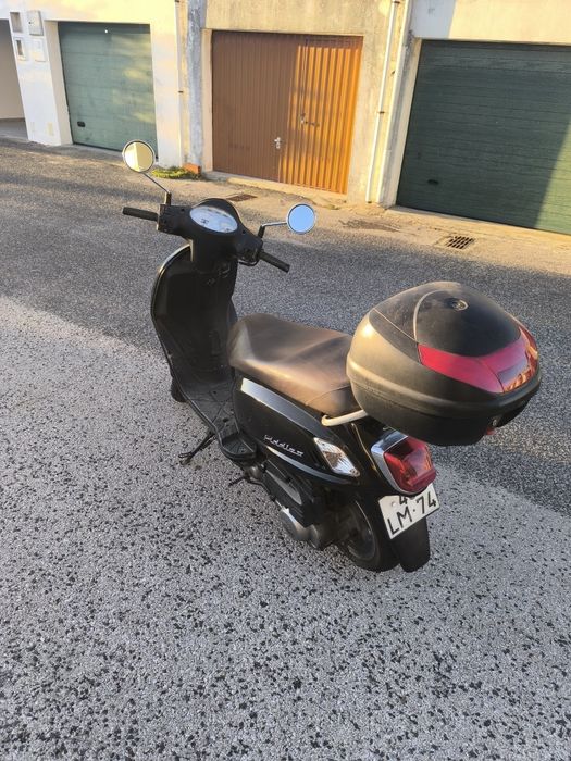 Venda Urgente SYM Fiddle 125cc – scooter a trabalhar