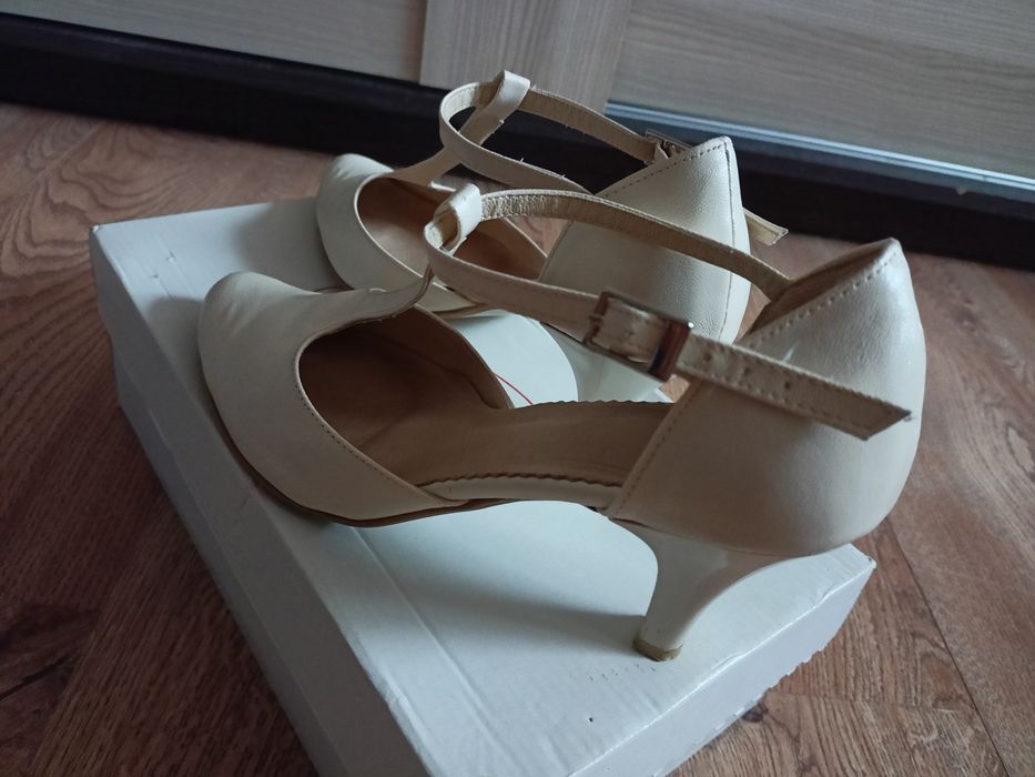 Buty ślubne ecru 38 Tessa