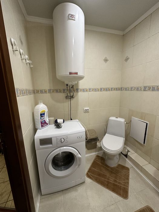 2-км квартира цент оренда погодинно, подобово, потижнево