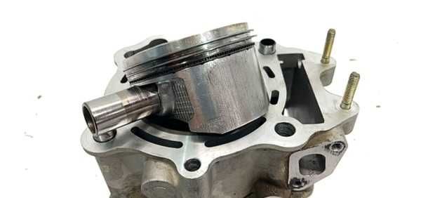 TGB Blade target 425,525,550 Cylinder z tłokiem KPL
