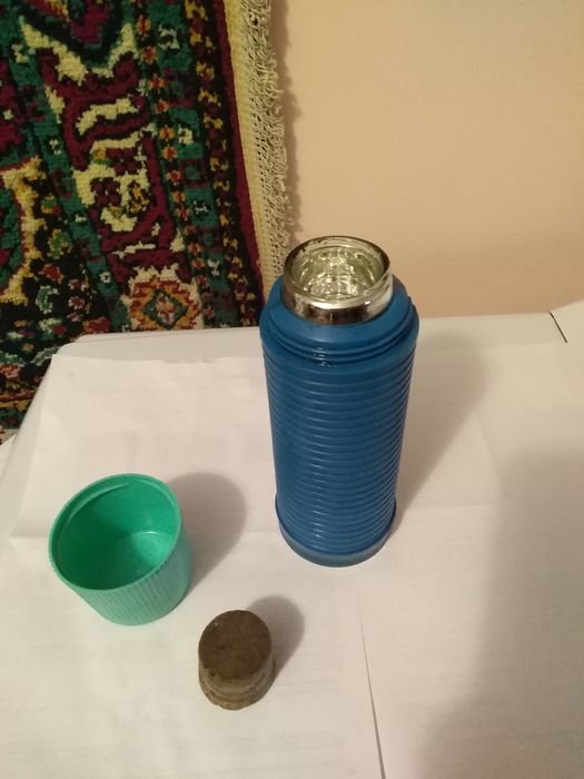 Продам термос питьевой