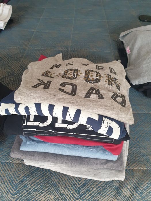 Lote de Roupa (42 ao 48) - Vários Modelos - 5€ cada (Albufeira)