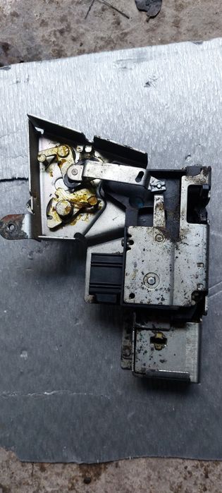 Замок дверей на форд коннект 2007 електро замком