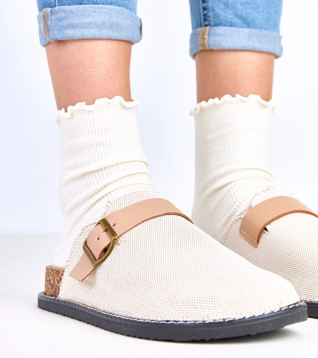 Beżowe kapcie na korkowej platformie ze sprzączką Polly