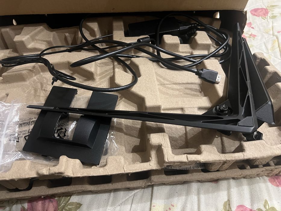 Монітор MSI  24”