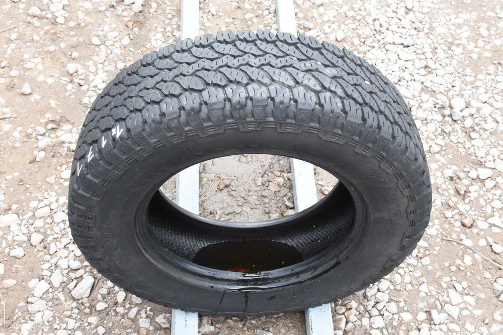 2x Opona opony General Grabber AT3  205/70R15 106/104S