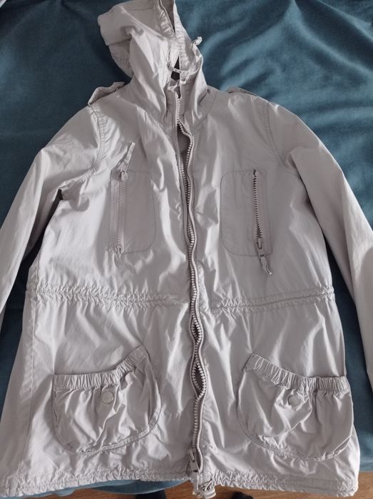 Вітровка жіноча весна