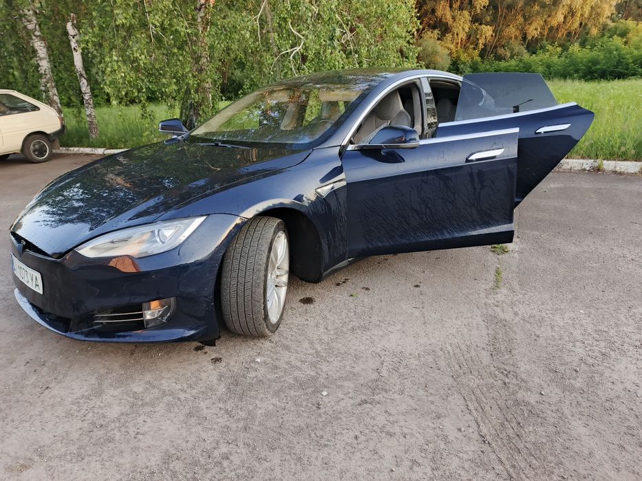 Tesla S 85 performance