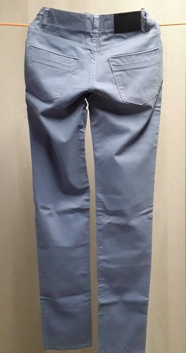 Calças giríssimas para rapaz