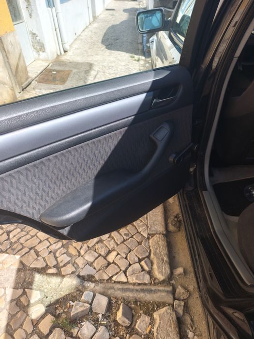BMW 320 — fotografia 8