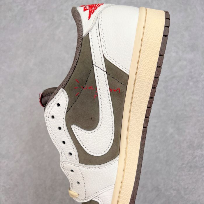 Кросівки Nike Air Jordan low Travis Skott Reverse Mocha. 43-44