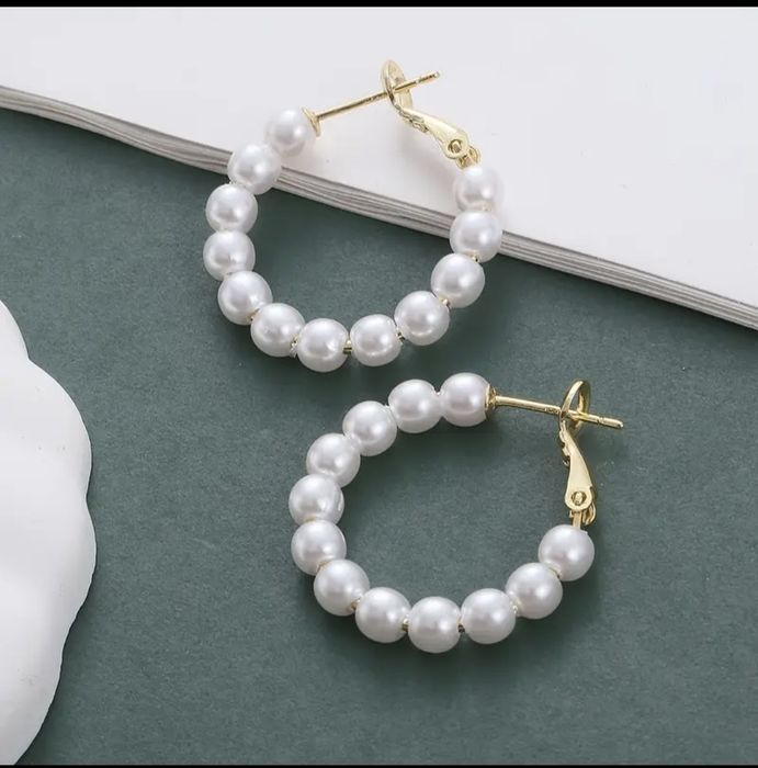 Серьги-кольца стильные легкие