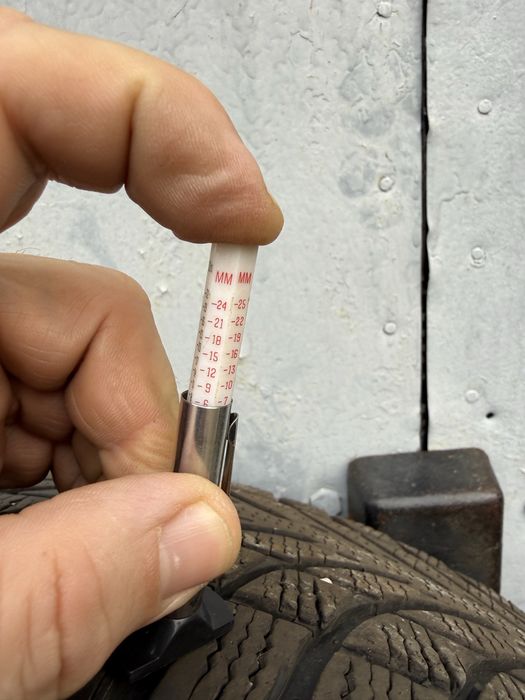 Шини резіна micheline R19 235/65