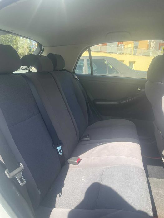 Toyota Corolla E12J 1.4