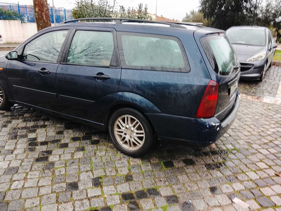 Vendo ou troco Ford focus