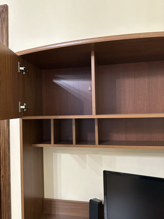 Стіл компюєтерний для дому висота 1,85, ширина 1,10,ліва сторона 1,10,