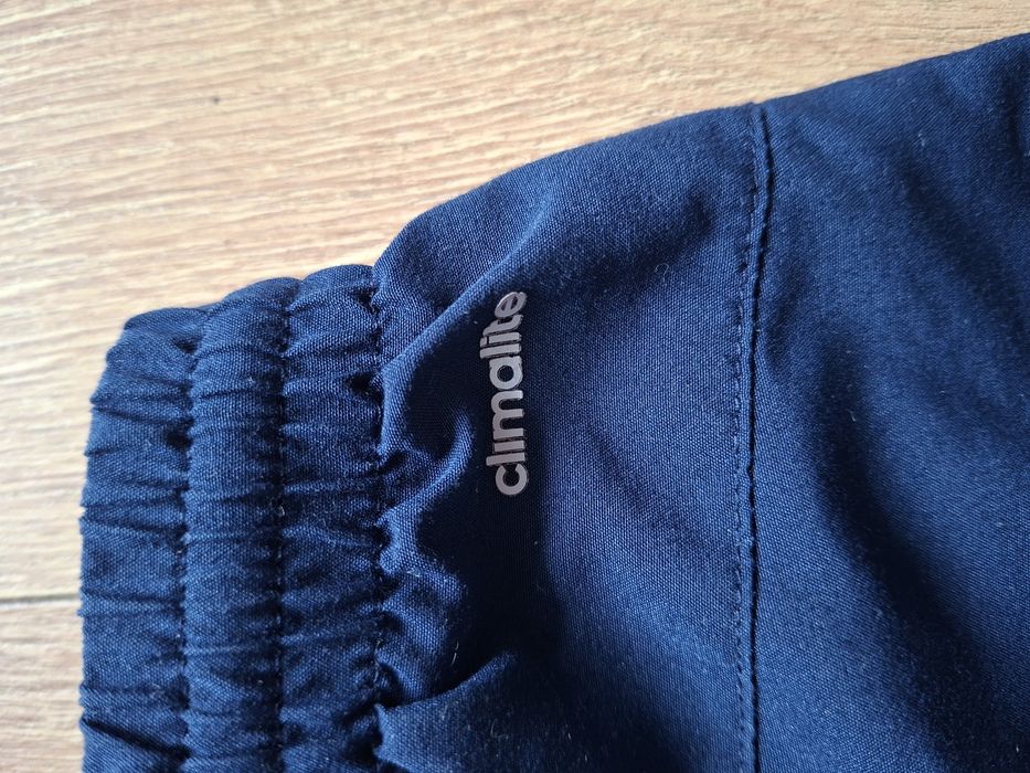 Adidas climalite, chłopięce spodenki, r. 116