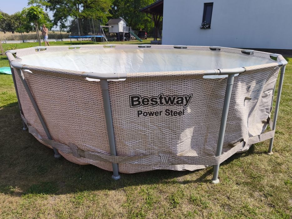 Basen bestway 3.8 x1.05 duży