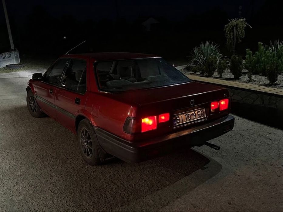 Honda Accord 2.0 г/б