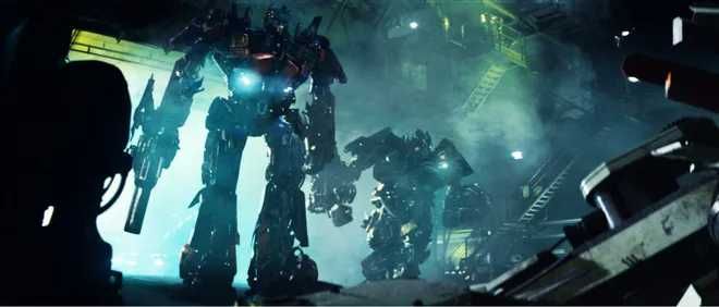 TRANSFORMERS - Retaliação (Shia LaBeouf / Megan Fox / Isabel Lucas)