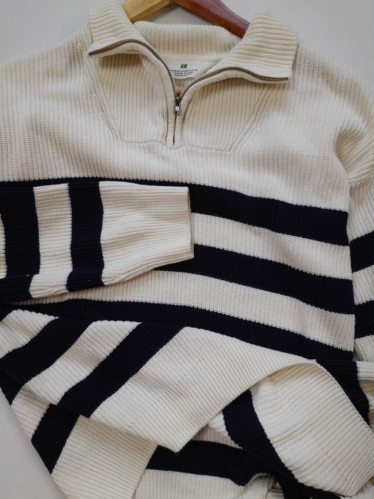 Sweter z zamkiem na górze, prążkowany naturalna biel/paski H&M 164