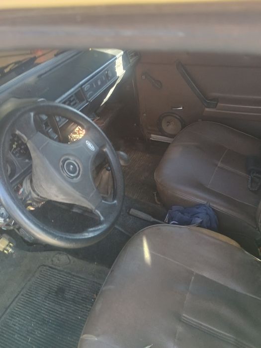 Продам ваз 2105.