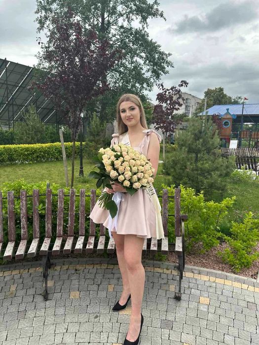 Одяг для дівчат сукня