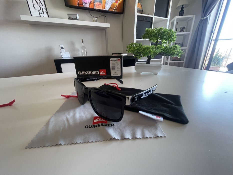 Oculos sol Quiksilver novos