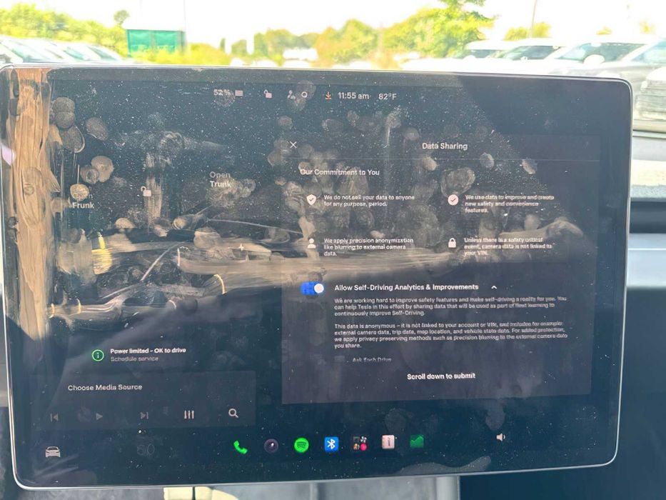 Tesla Model 3      2025