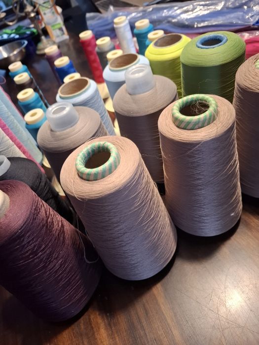 Nici elastyczne  , mix kolorów,  29 szpul