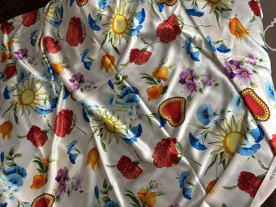 Відріз тканини 100% натуральний шовк атлас Італія