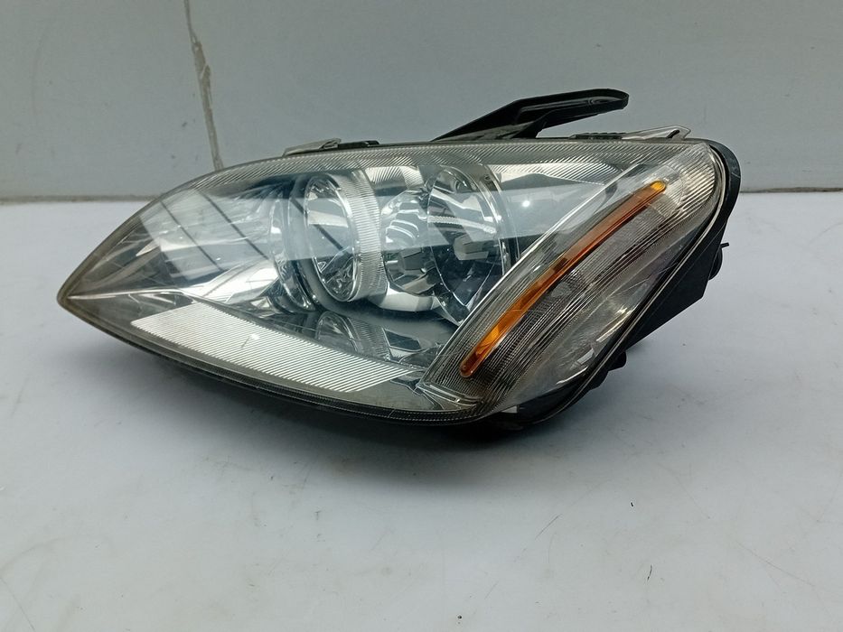 Ótica / farol esquerda FORD Focus C-Max (DM2)