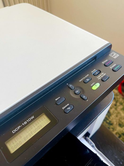 Impressora Multifuncional Brother DCP-1610W - Monocromática - Digitaliza, Imprime e Copia - Impecável!