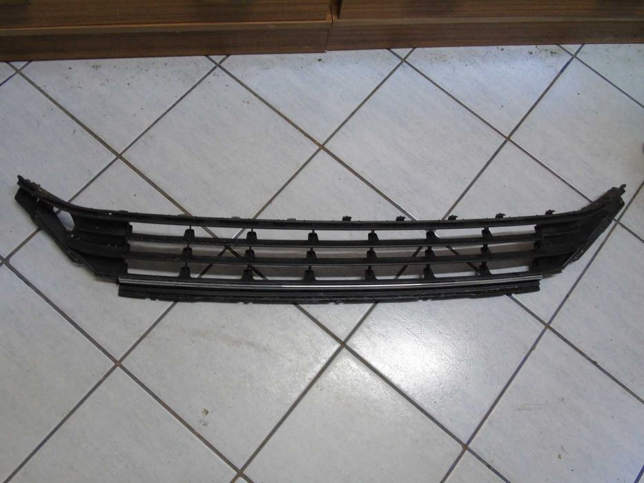 golf VII kratka zderzaka 5G.853.677L