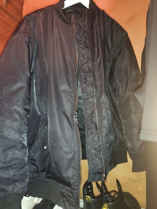 бомбер типу alpha industries MA-1