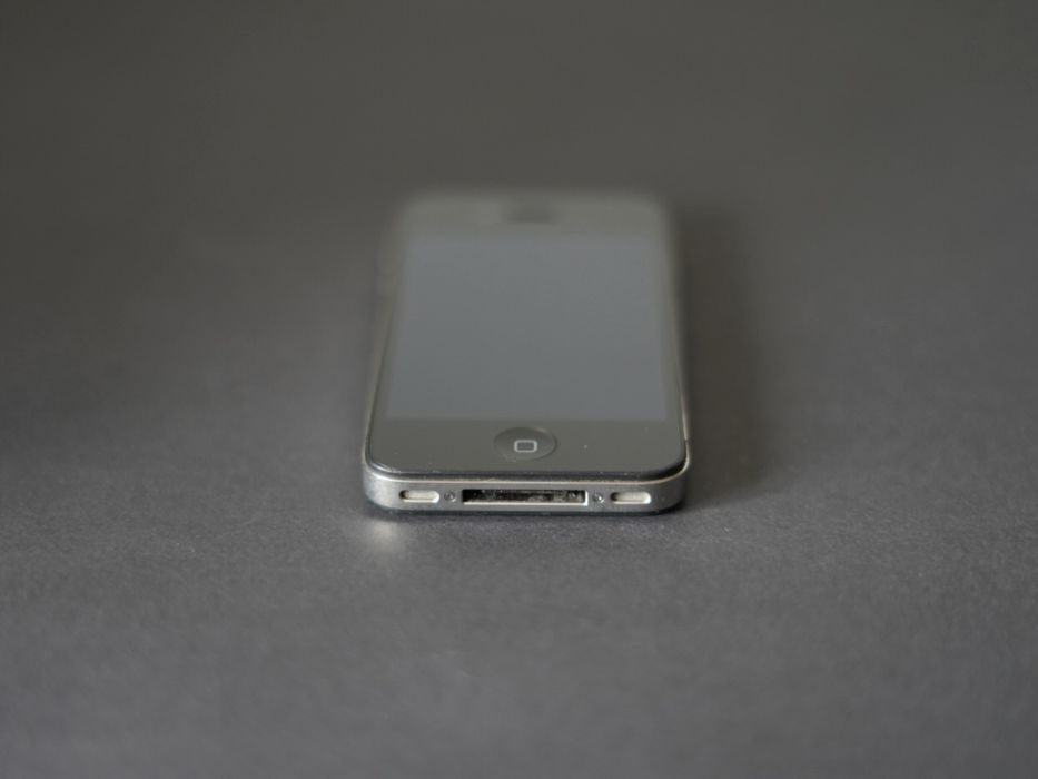 Apple iPhone 4s 8GB