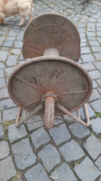 Скручувати кабель